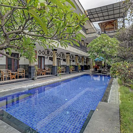 Super Oyo 3904 Kiki Residence Bali Legian Extérieur photo