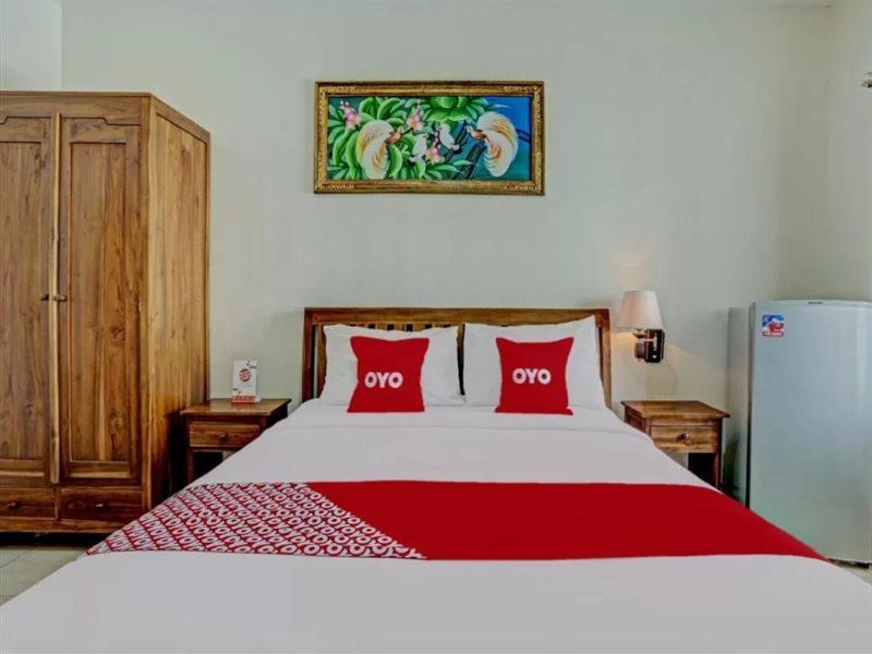 Super Oyo 3904 Kiki Residence Bali Legian Extérieur photo