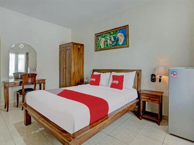 Super Oyo 3904 Kiki Residence Bali Legian Extérieur photo