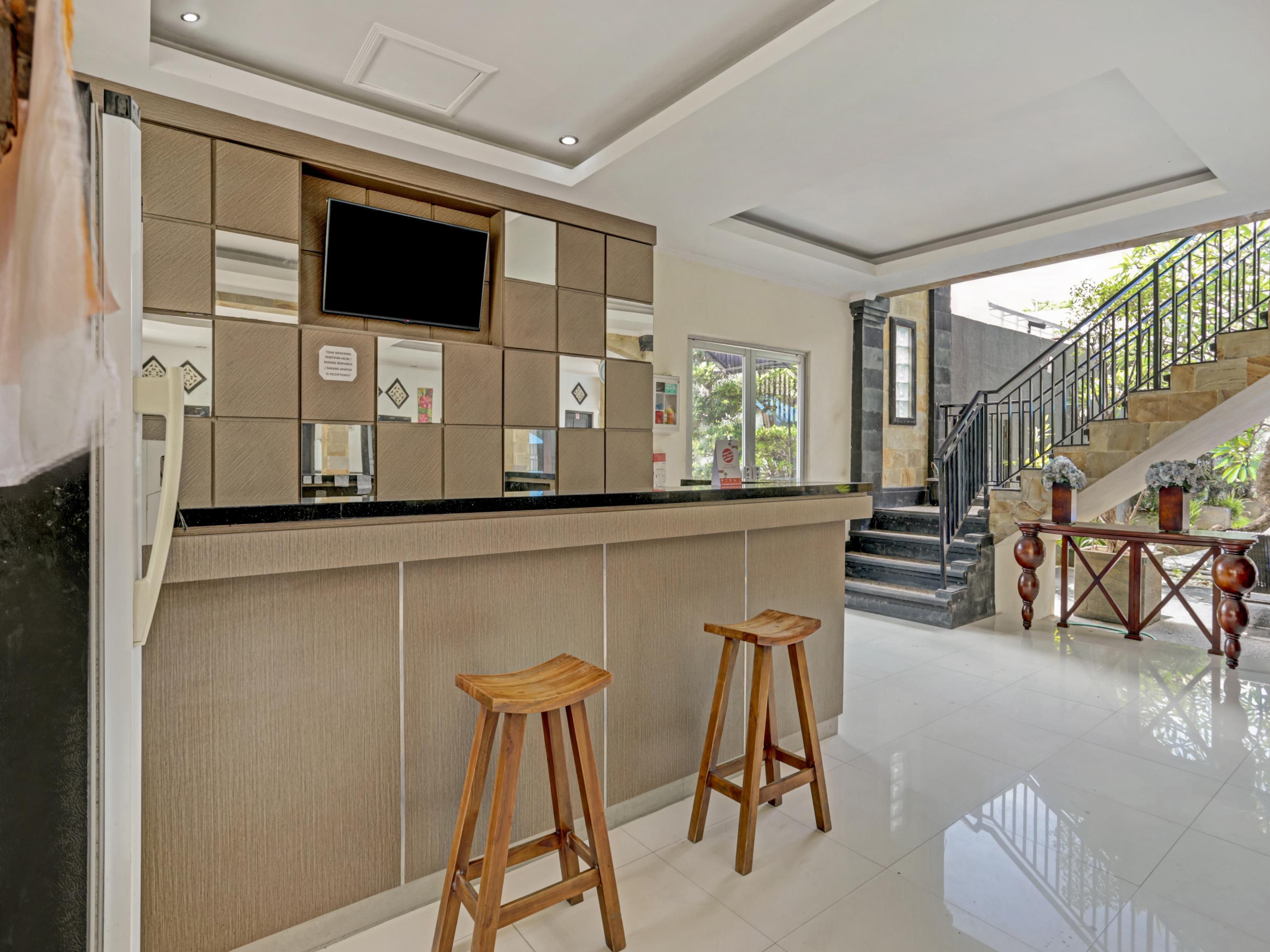 Super Oyo 3904 Kiki Residence Bali Legian Extérieur photo