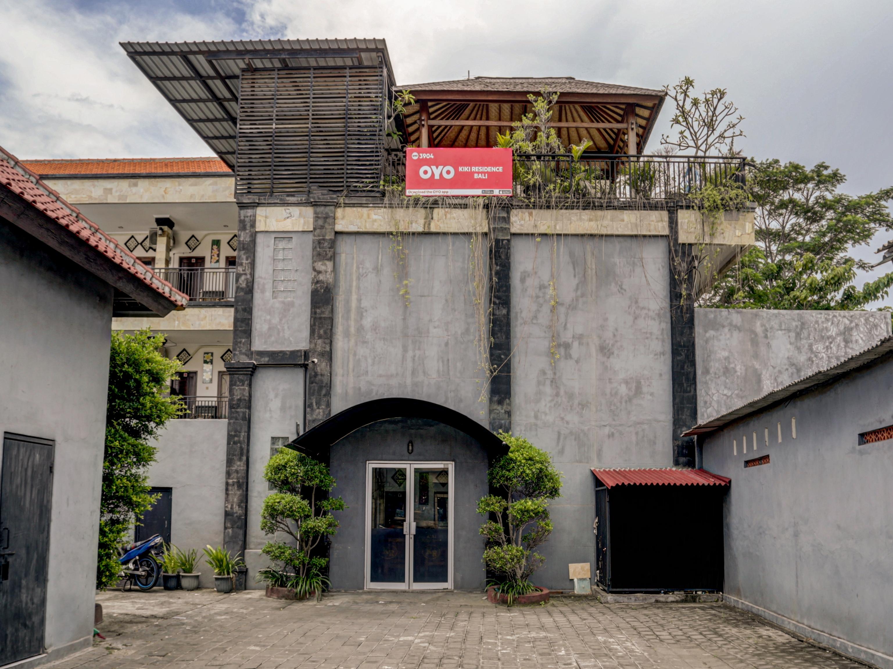 Super Oyo 3904 Kiki Residence Bali Legian Extérieur photo